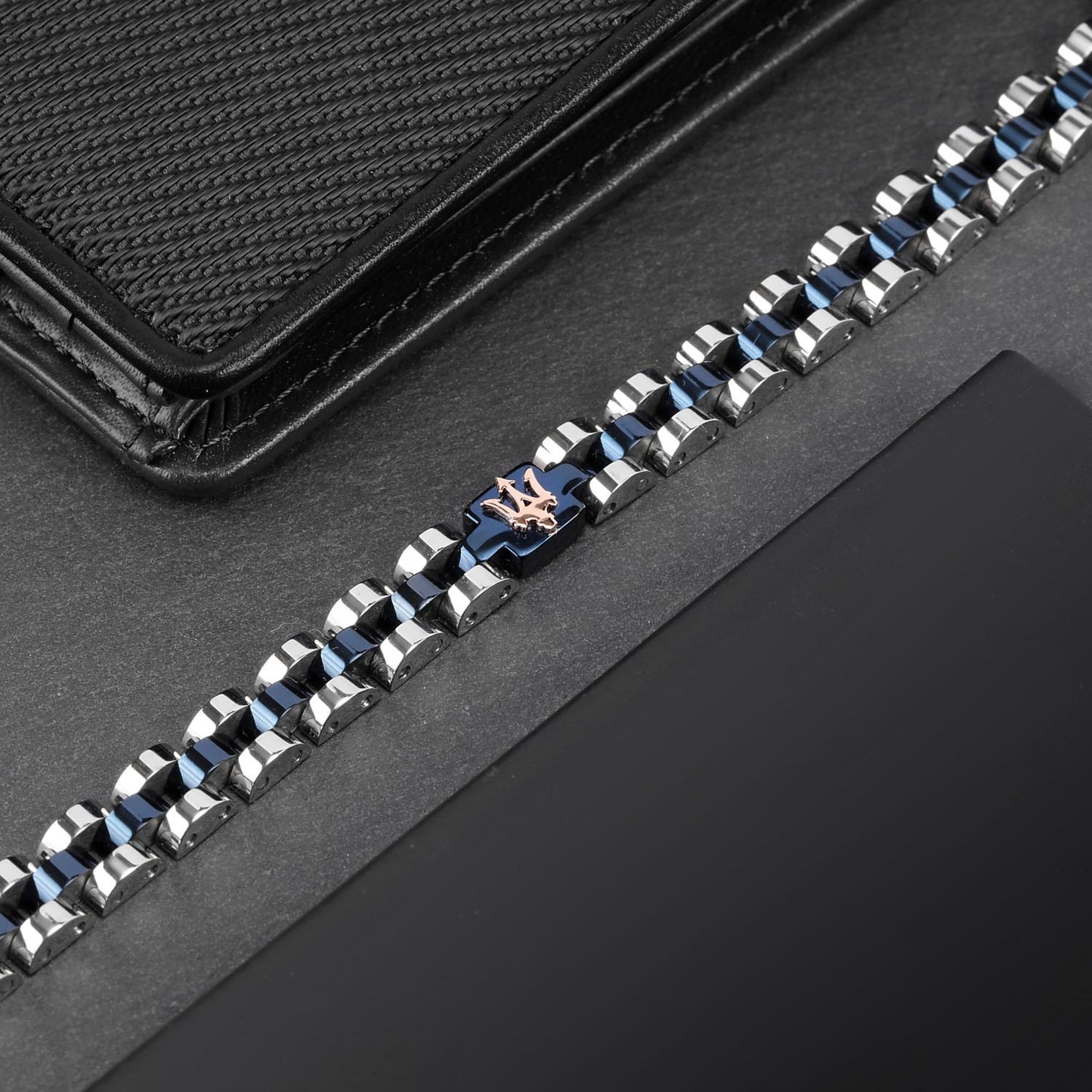 jpg_1500x1500_67092139