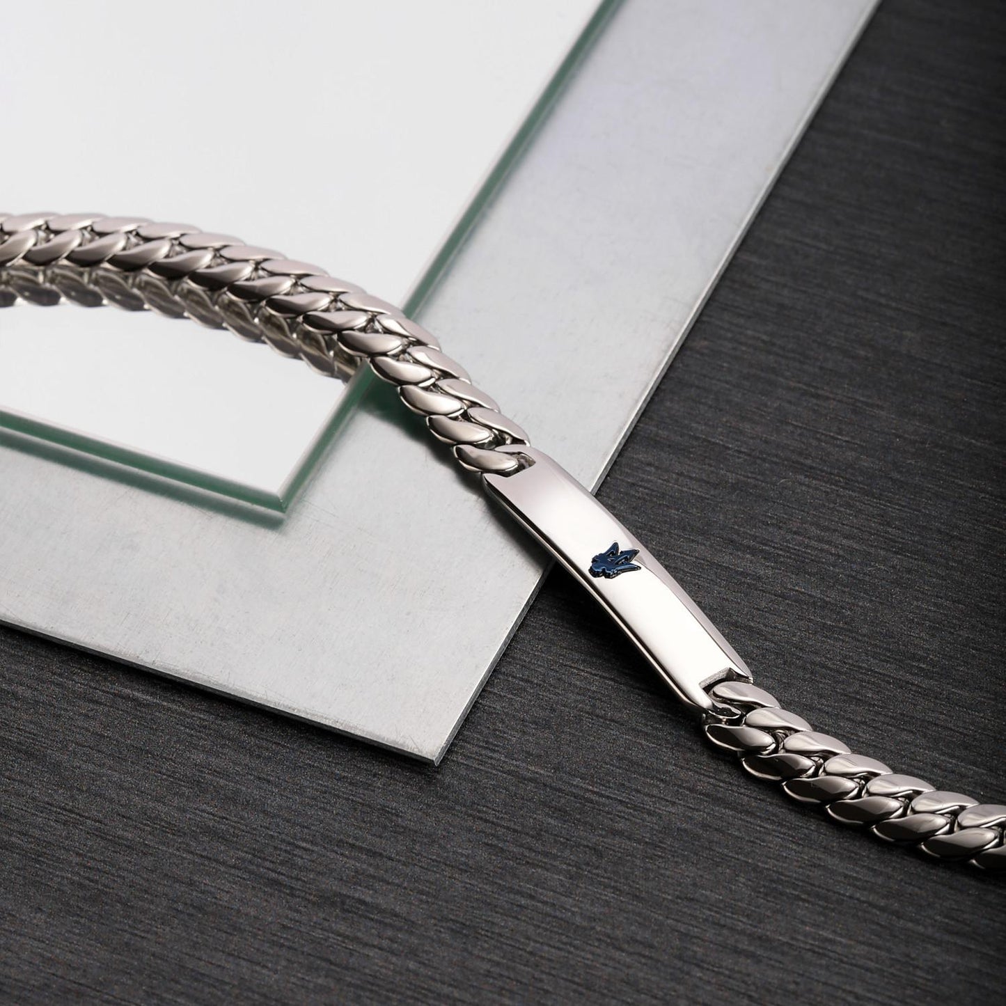 jpg_1500x1500_67074074