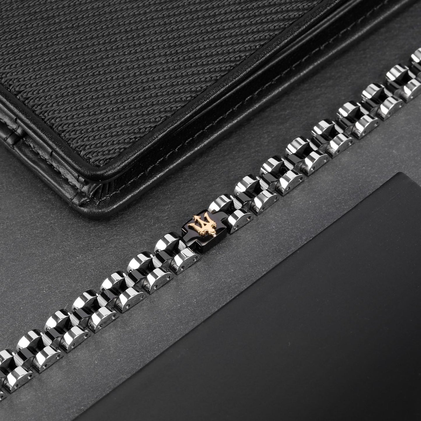 jpg_1500x1500_68327591